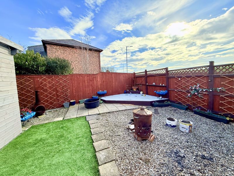 Rear- click for photo gallery